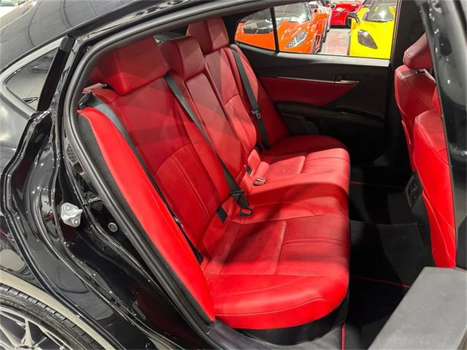 2025 Toyota Camry 9th Gen - Image 14 of 30