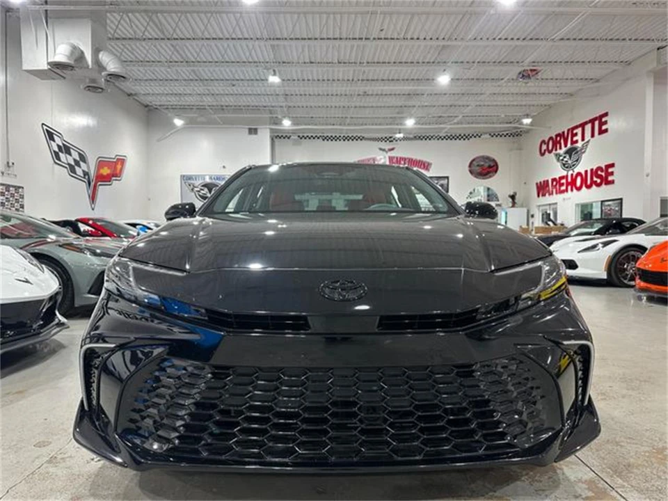 2025 Toyota Camry 9th Gen - Image 24 of 30