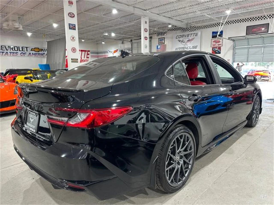 2025 Toyota Camry 9th Gen - Image 29 of 30