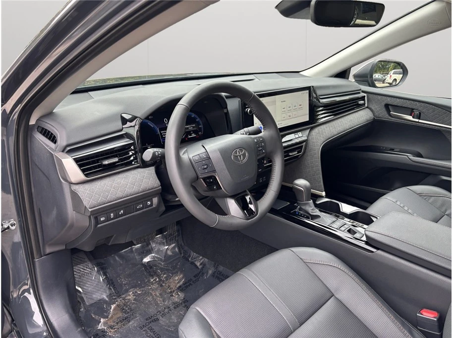 2025 Toyota Camry 9th Gen - Image 6 of 21