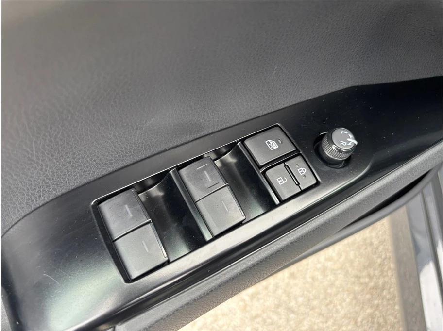 2025 Toyota Camry 9th Gen - Image 20 of 21