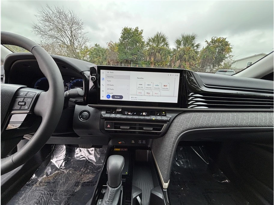 2025 Toyota Camry 9th Gen - Image 11 of 21