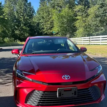 2025 Toyota Camry Hybrid LE