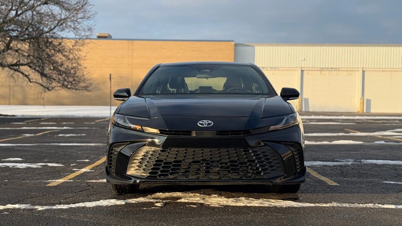 2025 Toyota Camry 9th Gen - Image 2 of 21