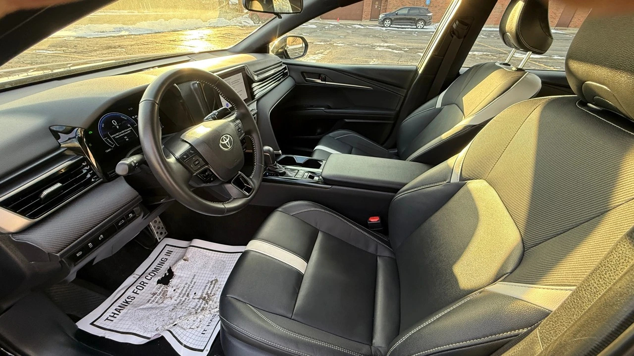 2025 Toyota Camry 9th Gen - Image 9 of 21
