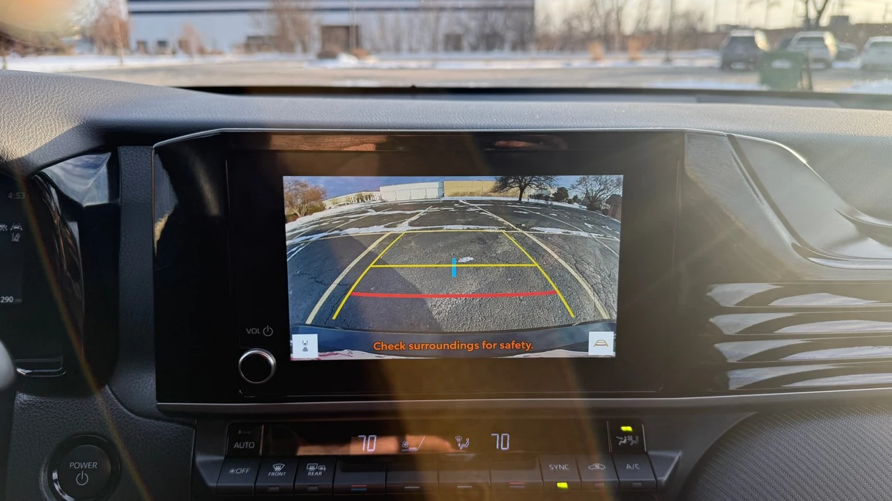 2025 Toyota Camry 9th Gen - Image 18 of 21
