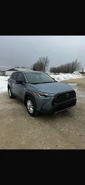2025 Toyota Corolla Cross - Image 3 of 13