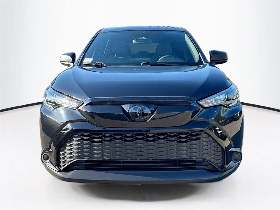 2025 Toyota Corolla Cross - Image 2 of 21