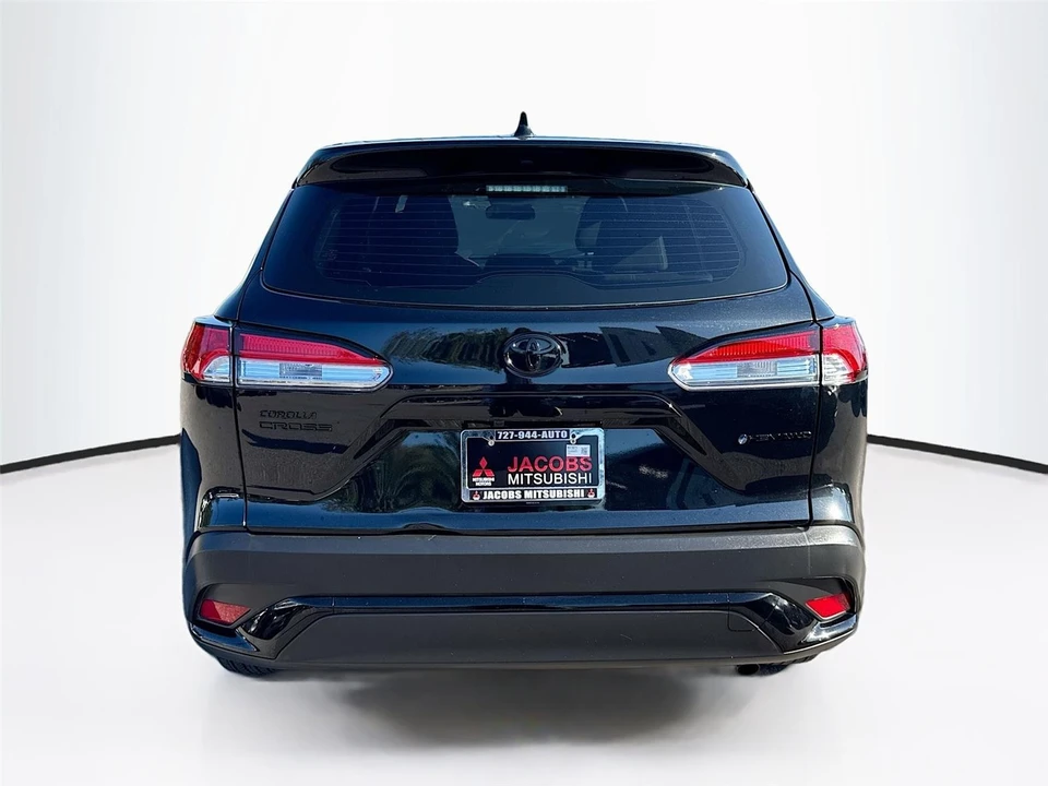 2025 Toyota Corolla Cross - Image 6 of 21