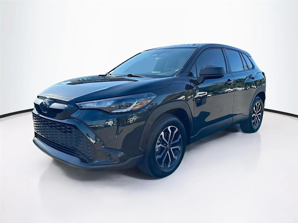2025 Toyota Corolla Cross - Image 3 of 21
