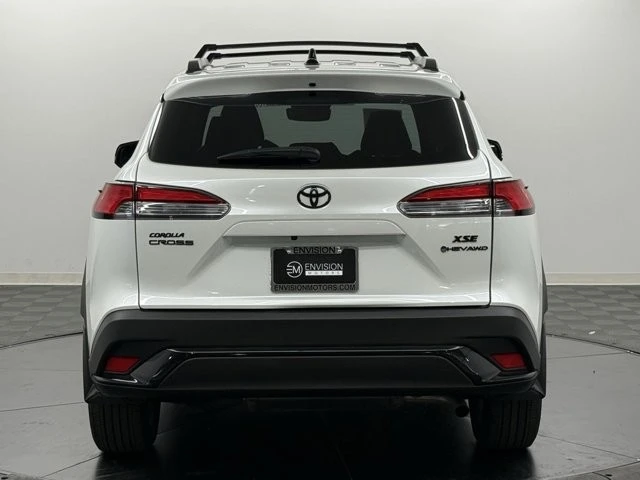 2025 Toyota Corolla Cross - Image 8 of 12