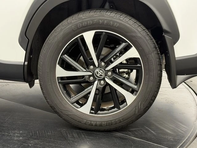 2025 Toyota Corolla Cross - Image 12 of 12