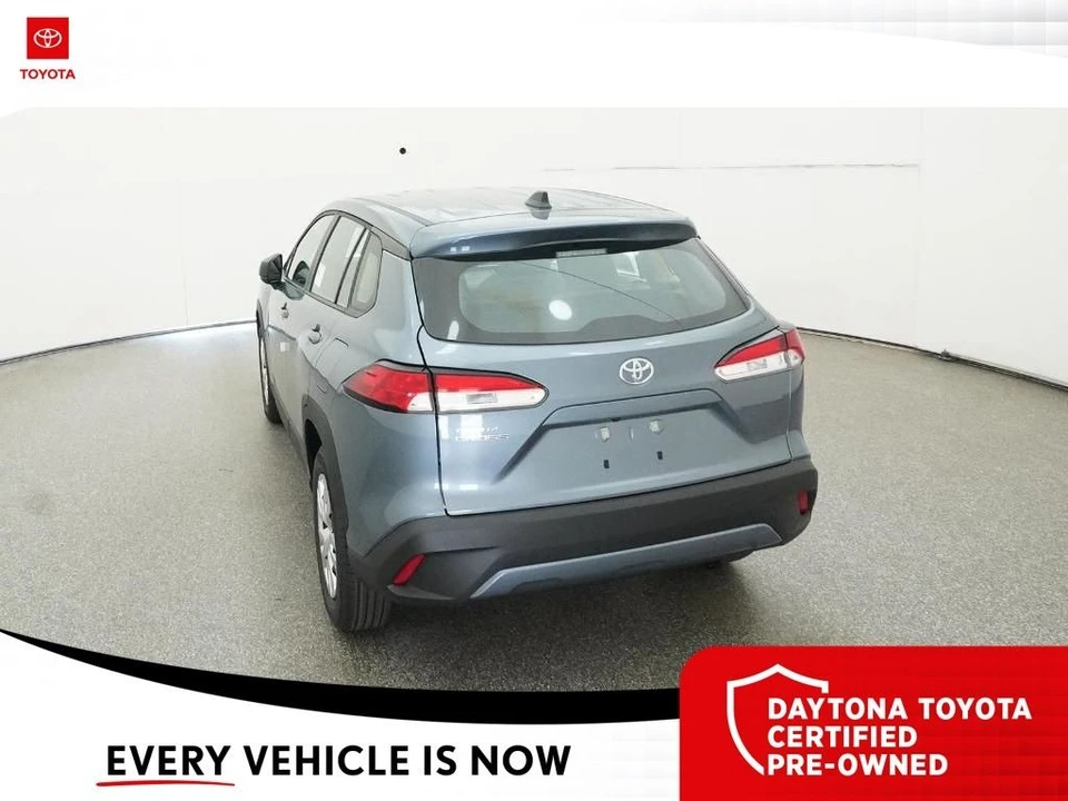 2025 Toyota Corolla Cross - Image 6 of 12