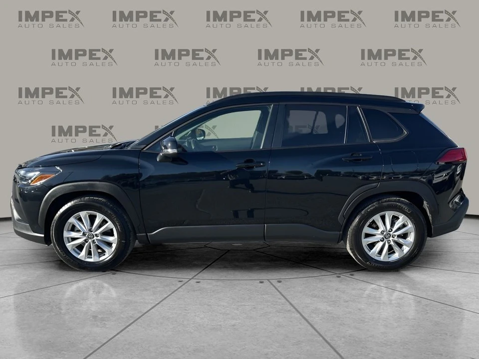 2025 Toyota Corolla Cross - Image 2 of 12