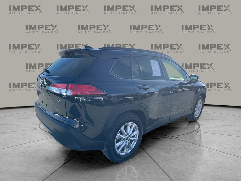 2025 Toyota Corolla Cross - Image 5 of 12