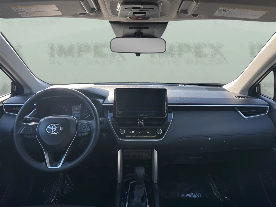 2025 Toyota Corolla Cross - Image 11 of 12