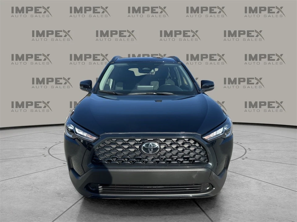 2025 Toyota Corolla Cross - Image 8 of 12