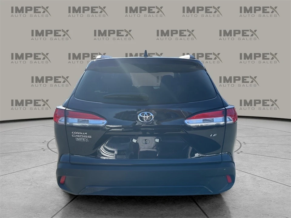 2025 Toyota Corolla Cross - Image 4 of 12