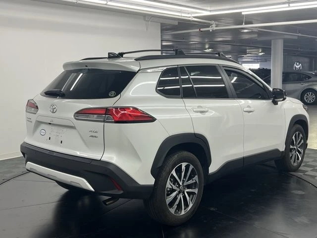 2025 Toyota Corolla Cross - Image 3 of 8