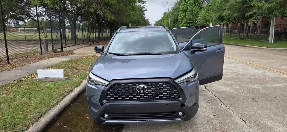 2025 Toyota Corolla Cross - Image 7 of 11