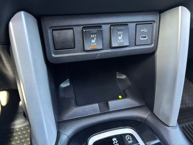 2025 Toyota Corolla Cross - Image 17 of 21