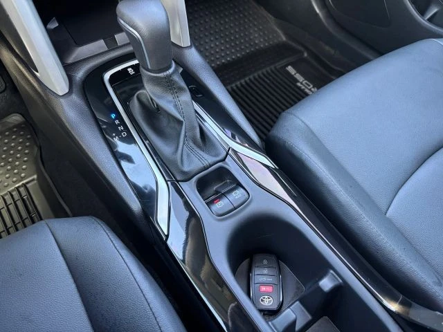 2025 Toyota Corolla Cross - Image 18 of 21