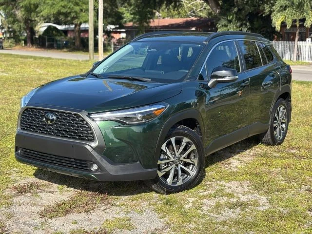 2025 Toyota Corolla Cross - Image 3 of 21
