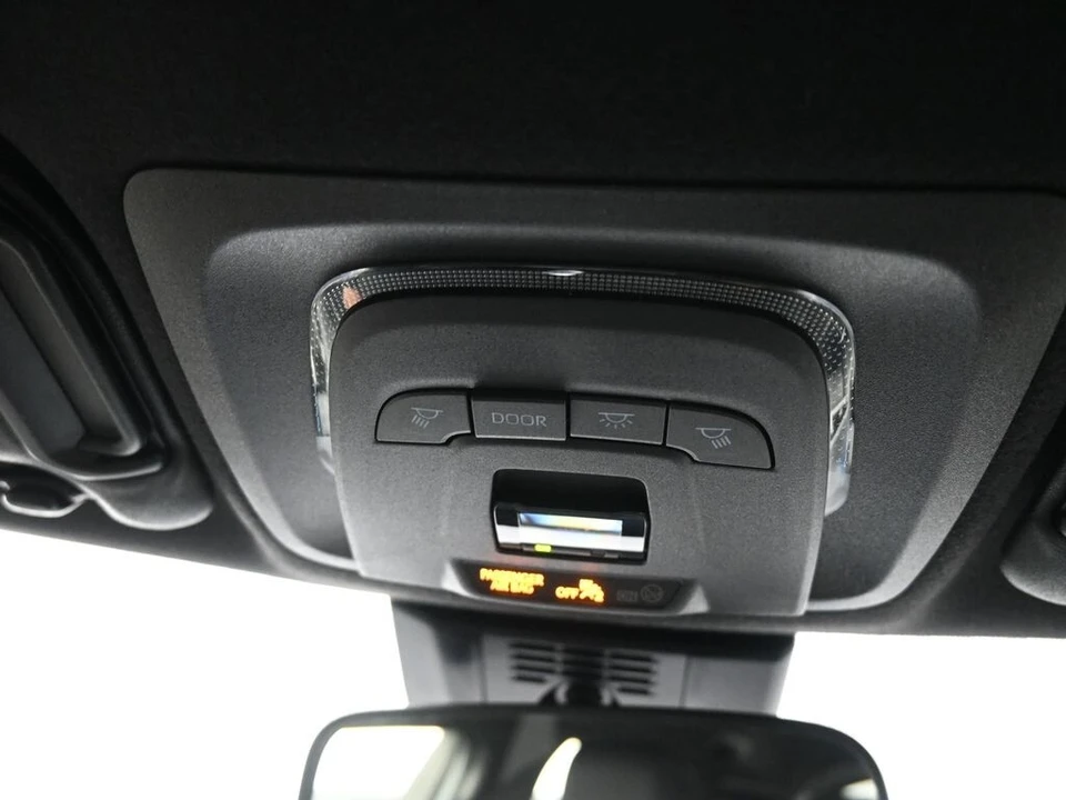 2025 Toyota Corolla 12th Gen - Image 17 of 21