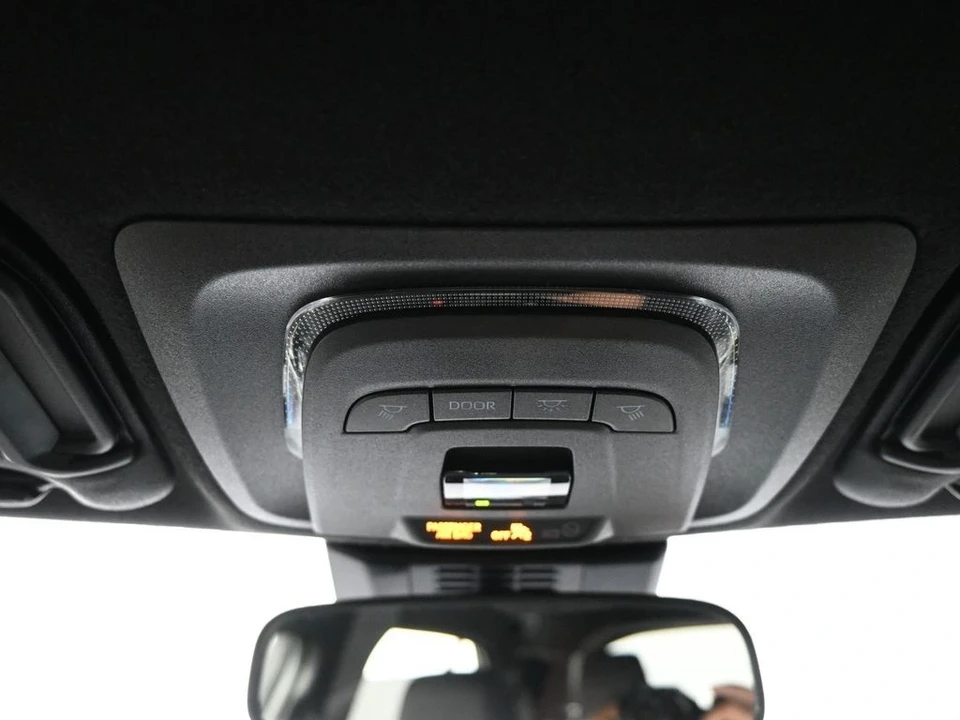 2025 Toyota Corolla 12th Gen - Image 17 of 21