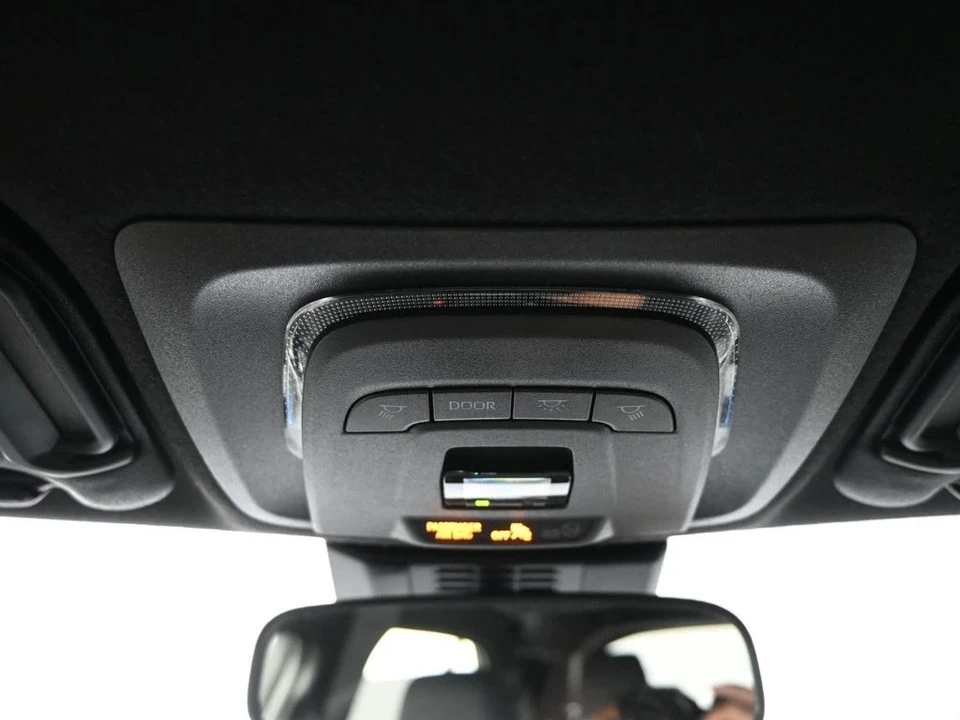 2025 Toyota Corolla 12th Gen - Image 17 of 21