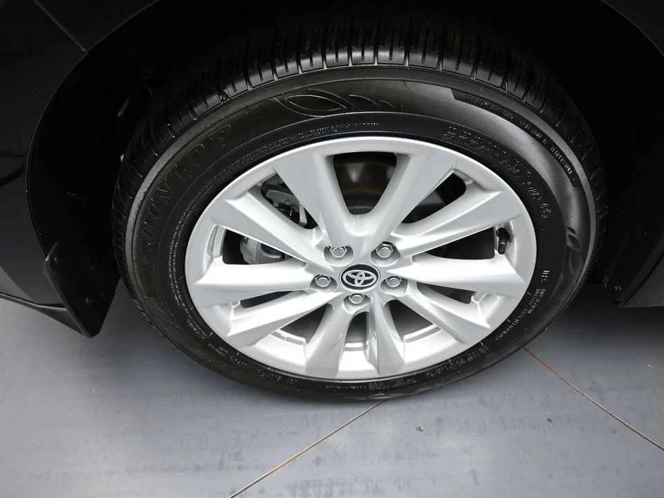 2025 Toyota Corolla 12th Gen - Image 12 of 21