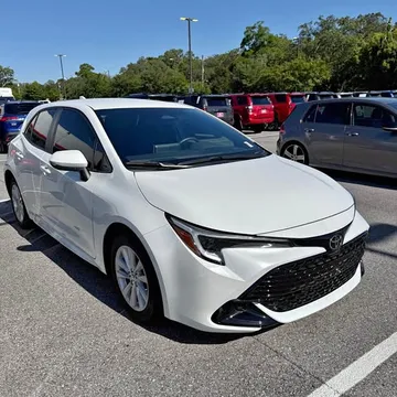 2025 Toyota Corolla Hatchback SE