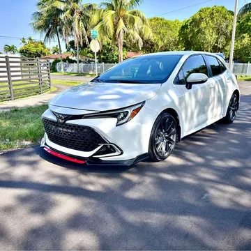 2025 Toyota Corolla Hatchback XSE