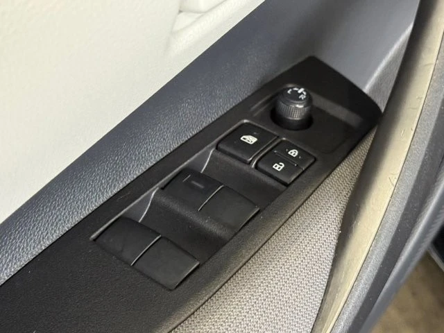 2025 Toyota Corolla 12th Gen - Image 18 of 21