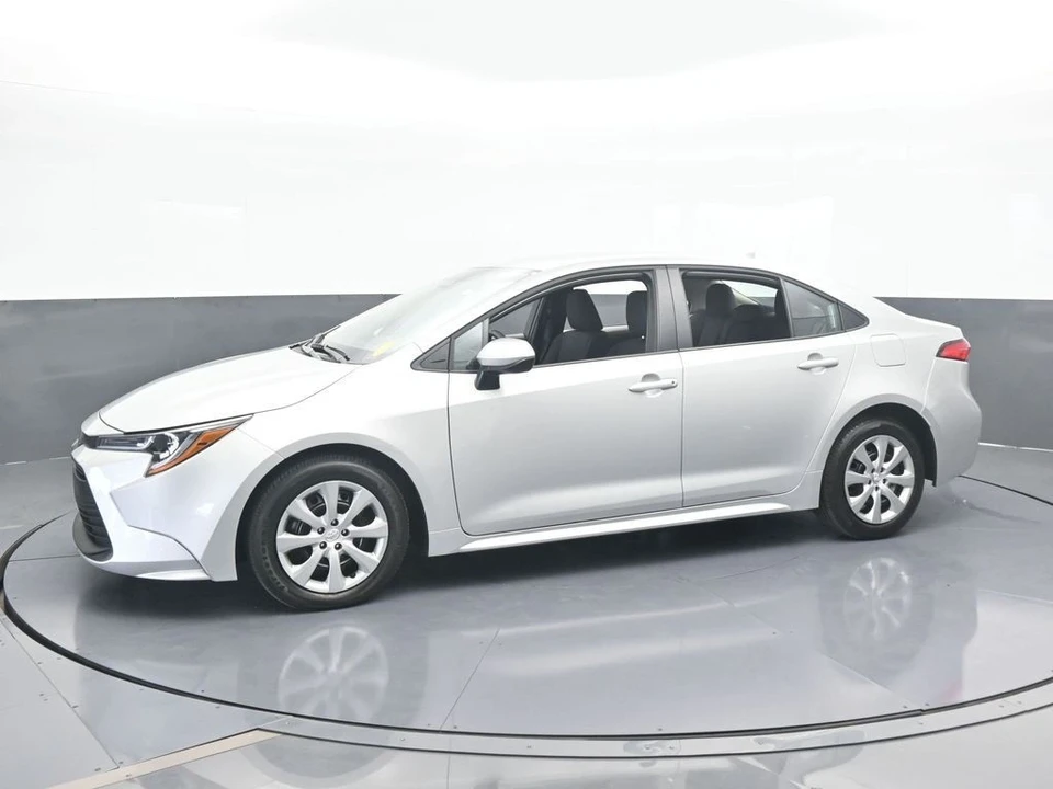 2025 Toyota Corolla 12th Gen - Image 2 of 12