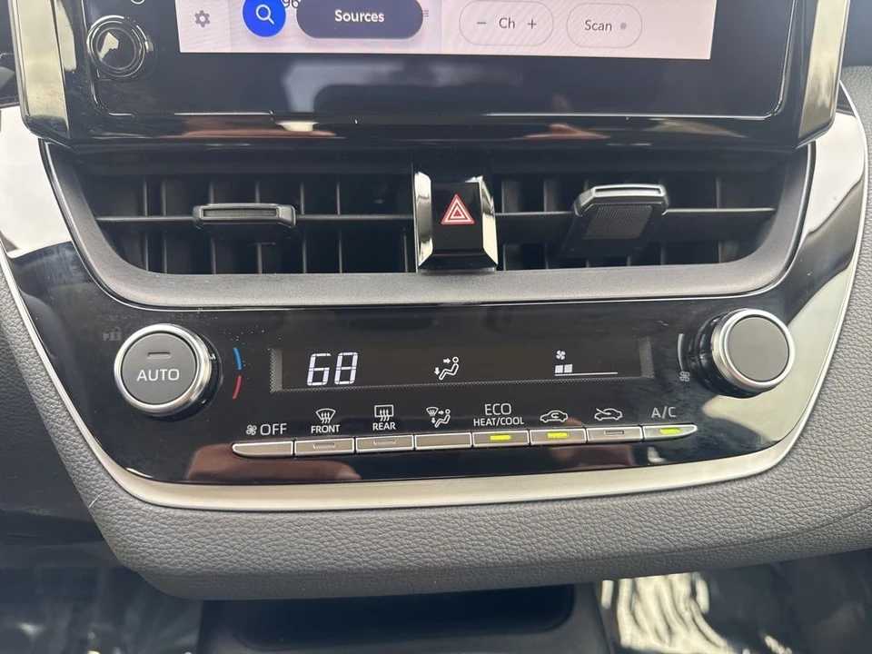 2025 Toyota Corolla 12th Gen - Image 17 of 21