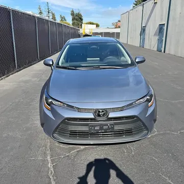 2025 Toyota Corolla LE Sedan 4D