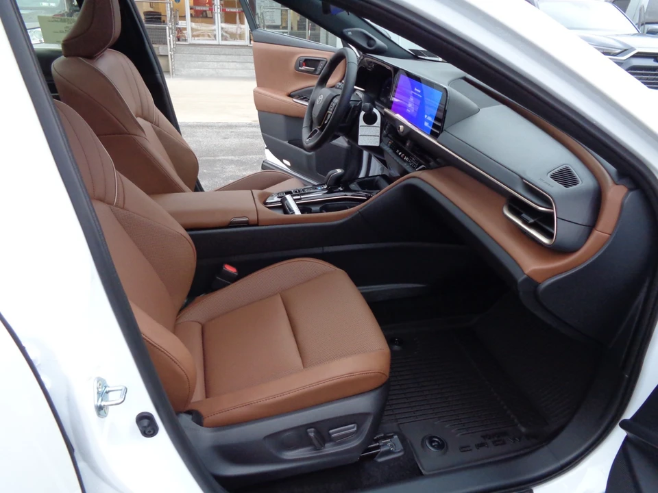 2025 Toyota Crown 16th Gen - Image 20 of 21
