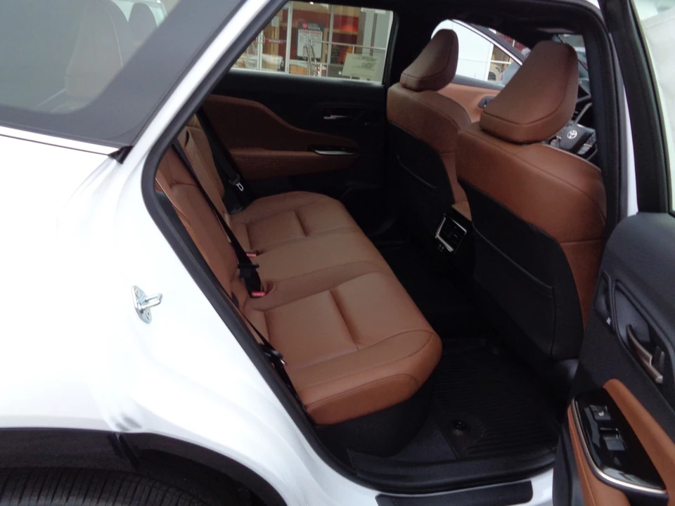 2025 Toyota Crown 16th Gen - Image 19 of 21
