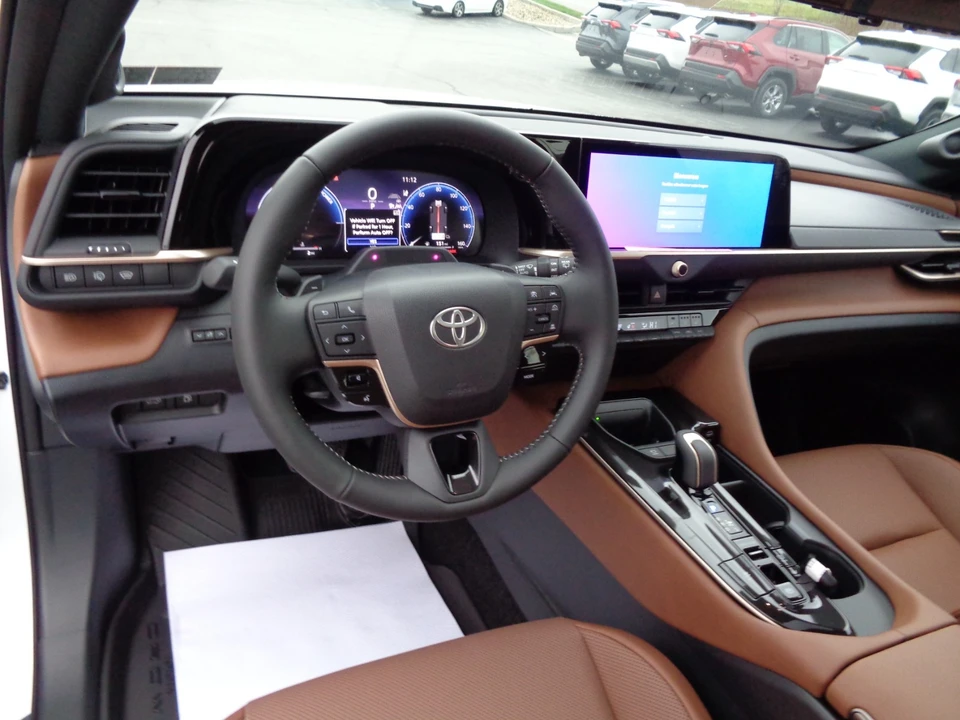 2025 Toyota Crown 16th Gen - Image 17 of 21