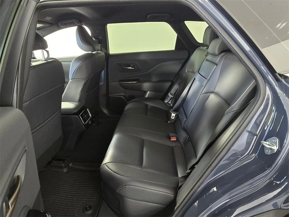2025 Toyota Crown 16th Gen - Image 8 of 12