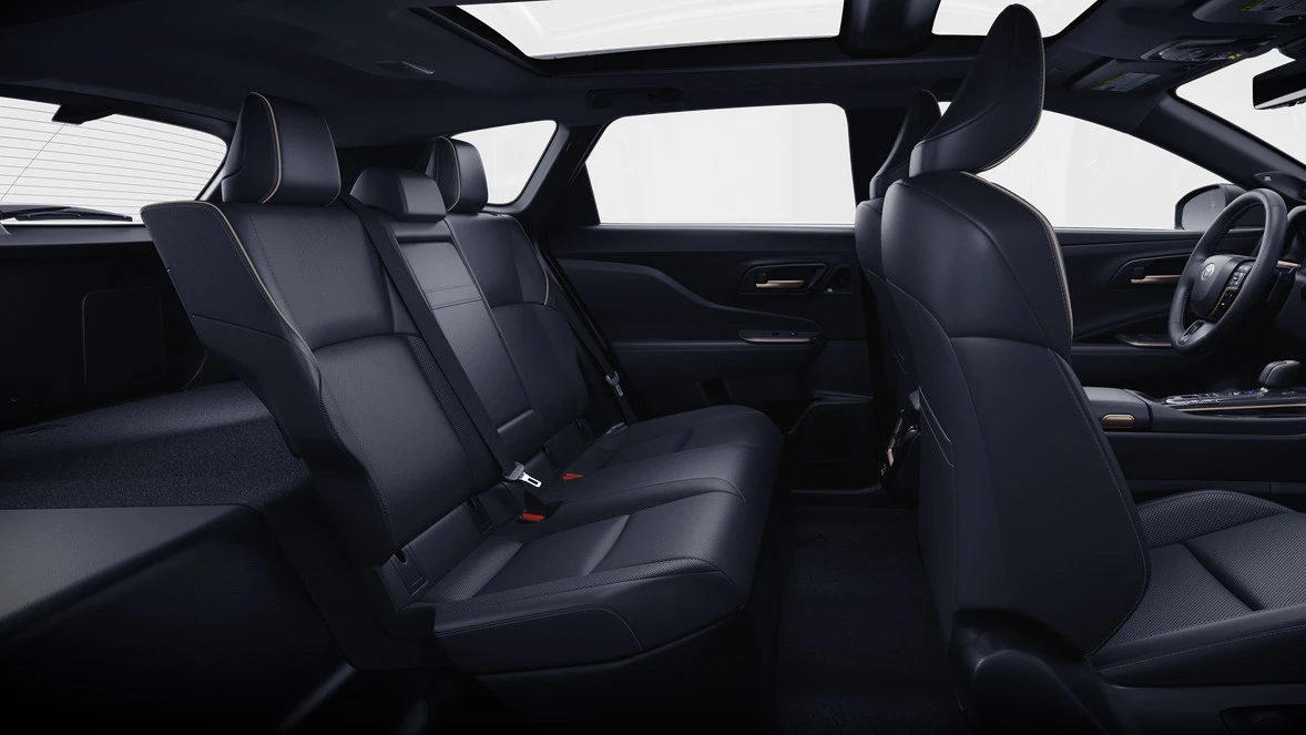 2025 Toyota Crown 16th Gen - Image 7 of 8