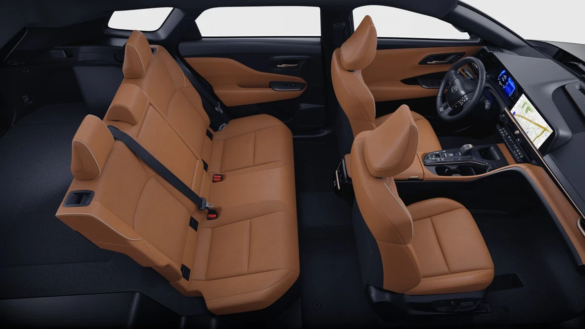 2025 Toyota Crown 16th Gen - Image 8 of 8
