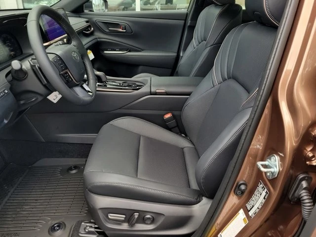 2025 Toyota Crown 16th Gen - Image 11 of 11