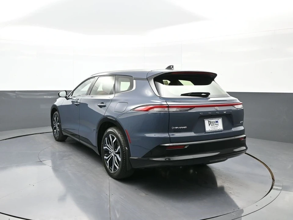 2025 Toyota Crown 16th Gen - Image 8 of 21