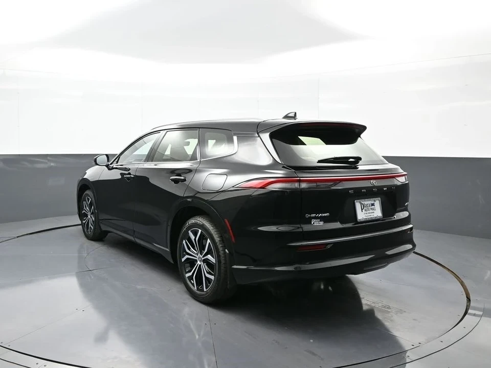 2025 Toyota Crown 16th Gen - Image 8 of 21
