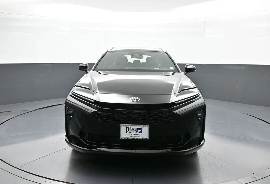 2025 Toyota Crown 16th Gen - Image 2 of 21