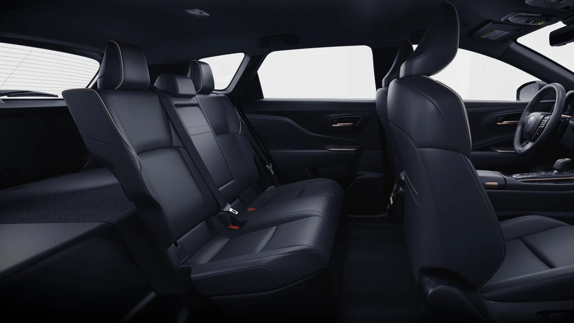 2025 Toyota Crown 16th Gen - Image 7 of 8