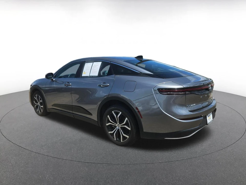 2025 Toyota Crown 16th Gen - Image 8 of 31