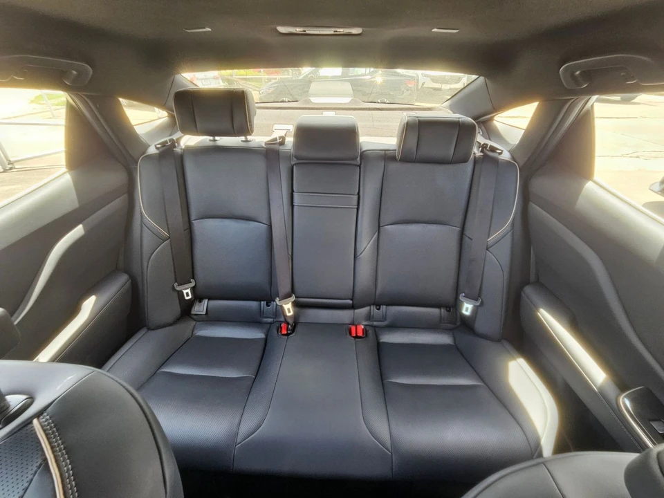 2025 Toyota Crown 16th Gen - Image 18 of 31